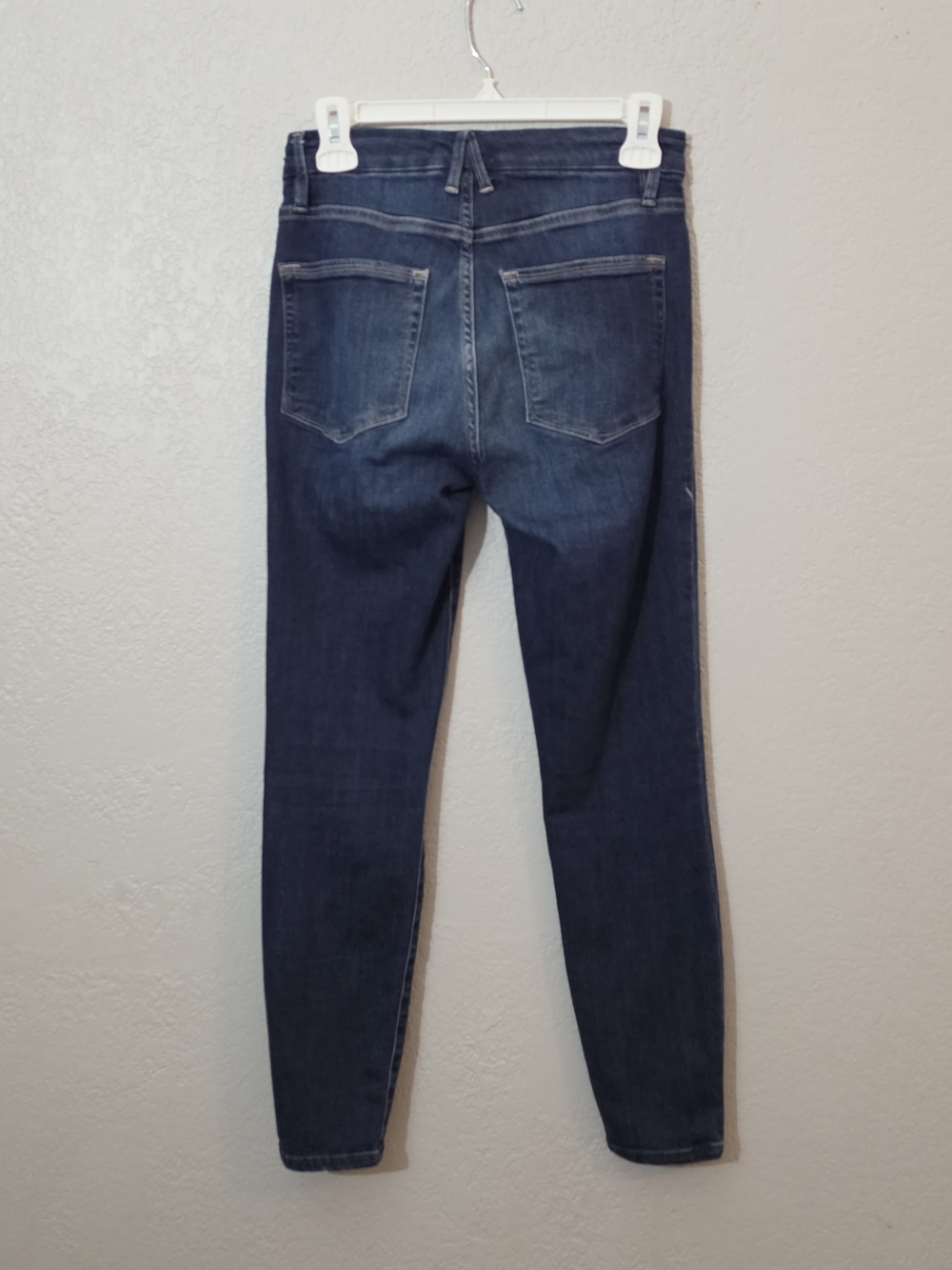 Good American Good Legs Crop Skinny Jeans Dark Wash Mid Rise Womens 4 - Picture 5 of 8